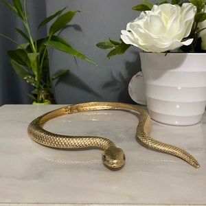 Beautiful snake necklace